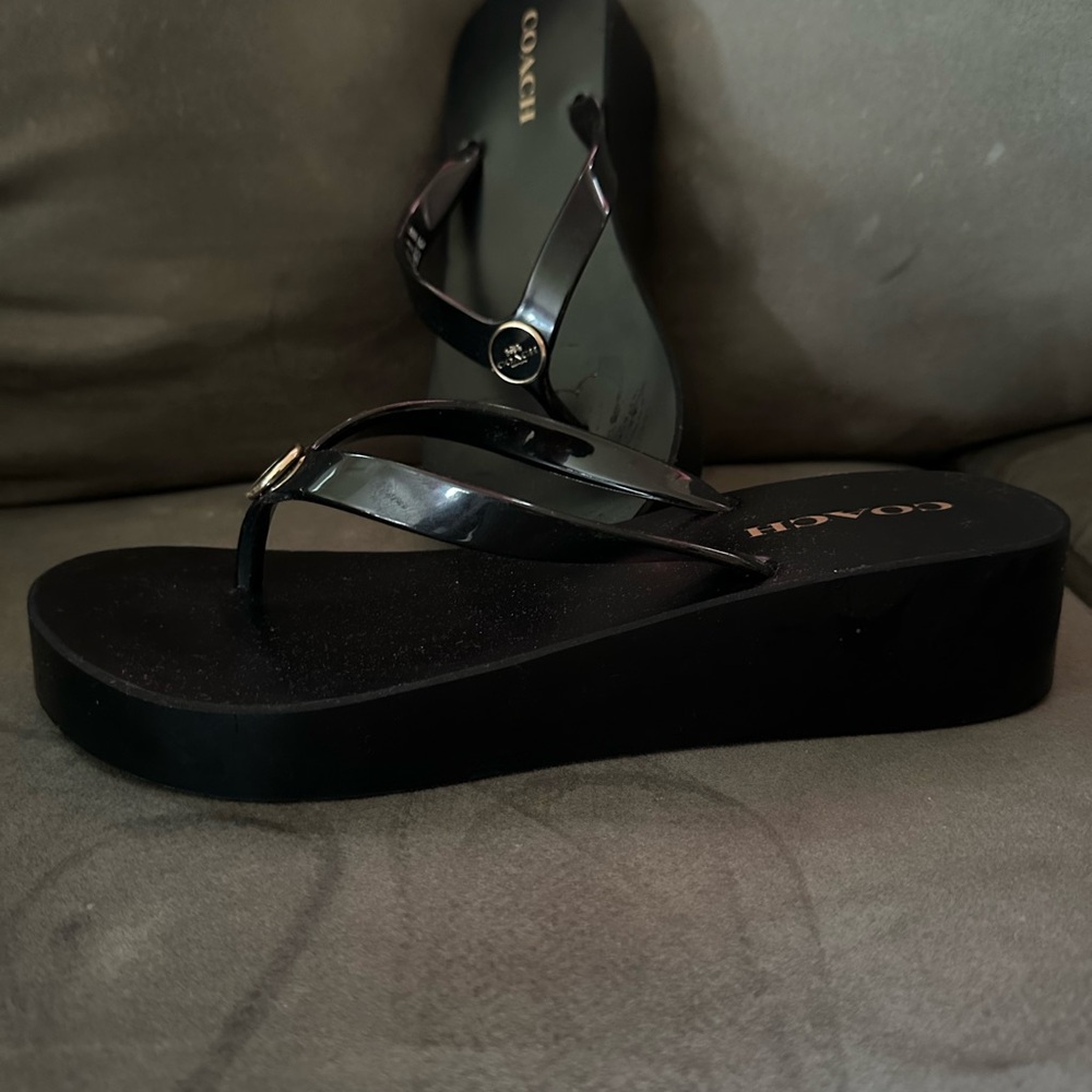 Women’s Coach sandals size 10 brand new.